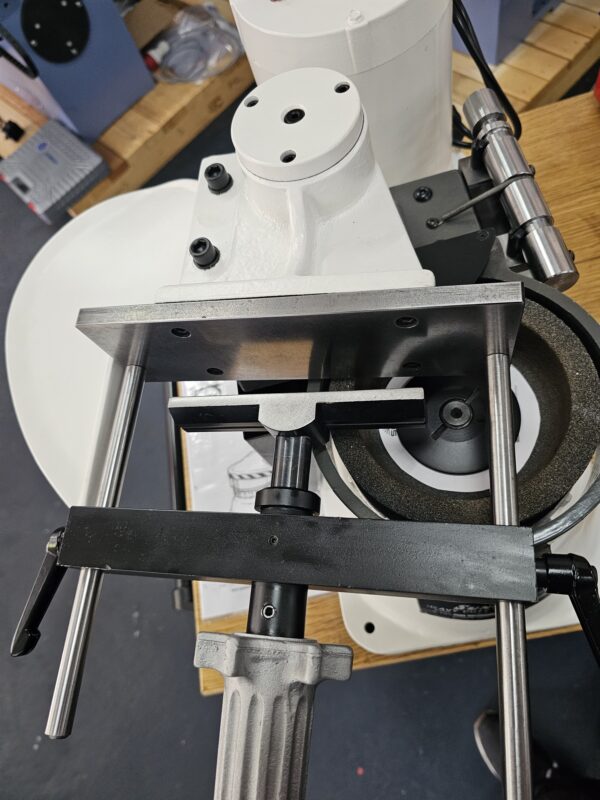Sunnen CRG 780 Haupt- und Pleuellagerdeckel Trennflächenschleifmaschine – Bild 5