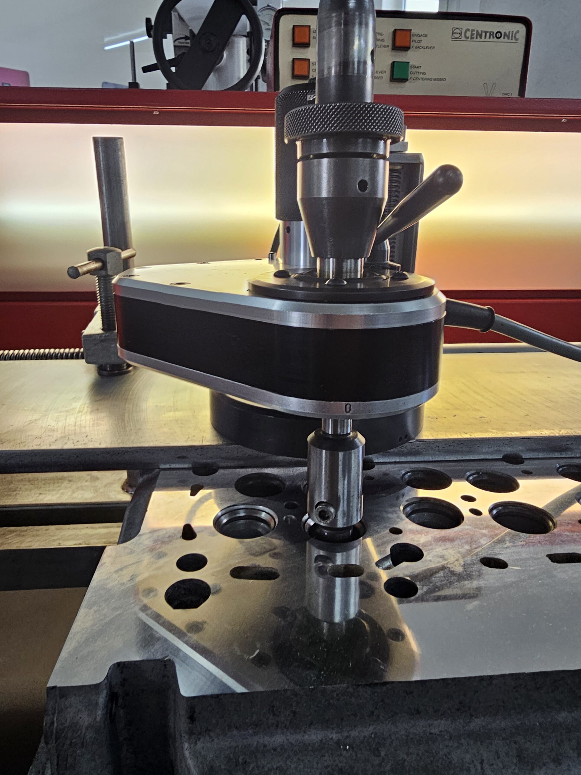 MIRA CENTRONIC HM228 Ventilsitzbearbeitung / Motorinstandsetzung – Bild 3